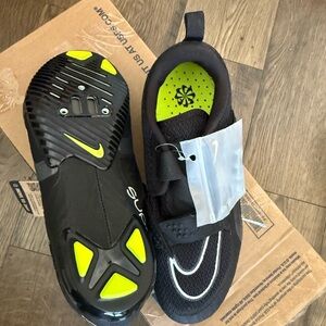 Nike’s Men cycling shoes with SPD attachments